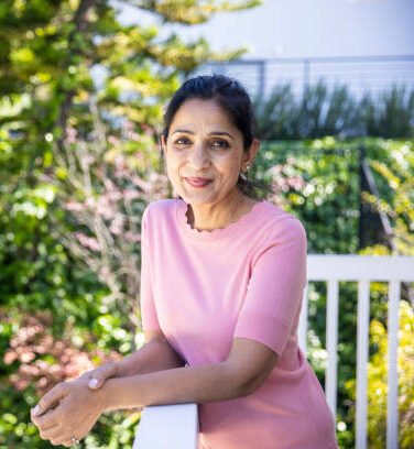 Dr. Aarti K.